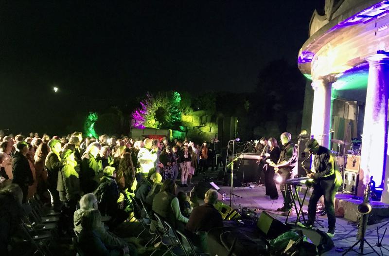 Nadine Shah, Winterstoke Sun Shelter, Ramsgate review a thrilling